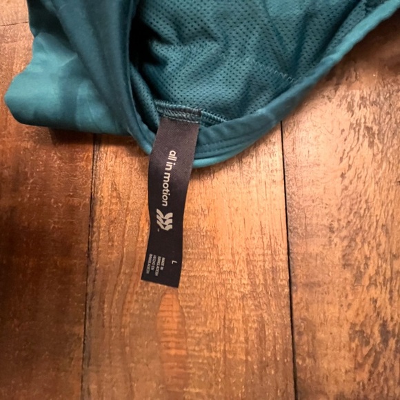 All in Motion Sports Bra - Large - Picture 4 of 4